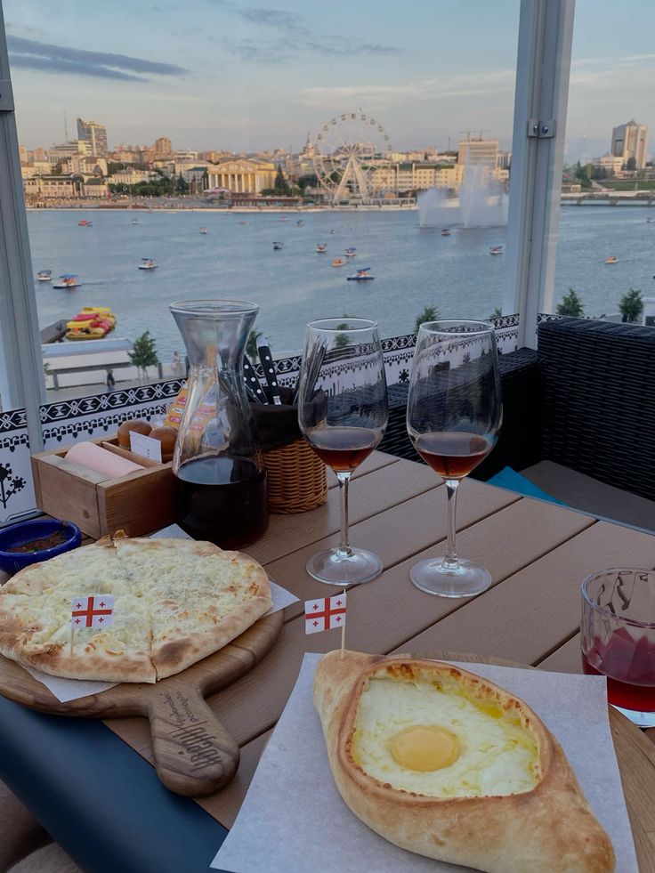 Food & Wine